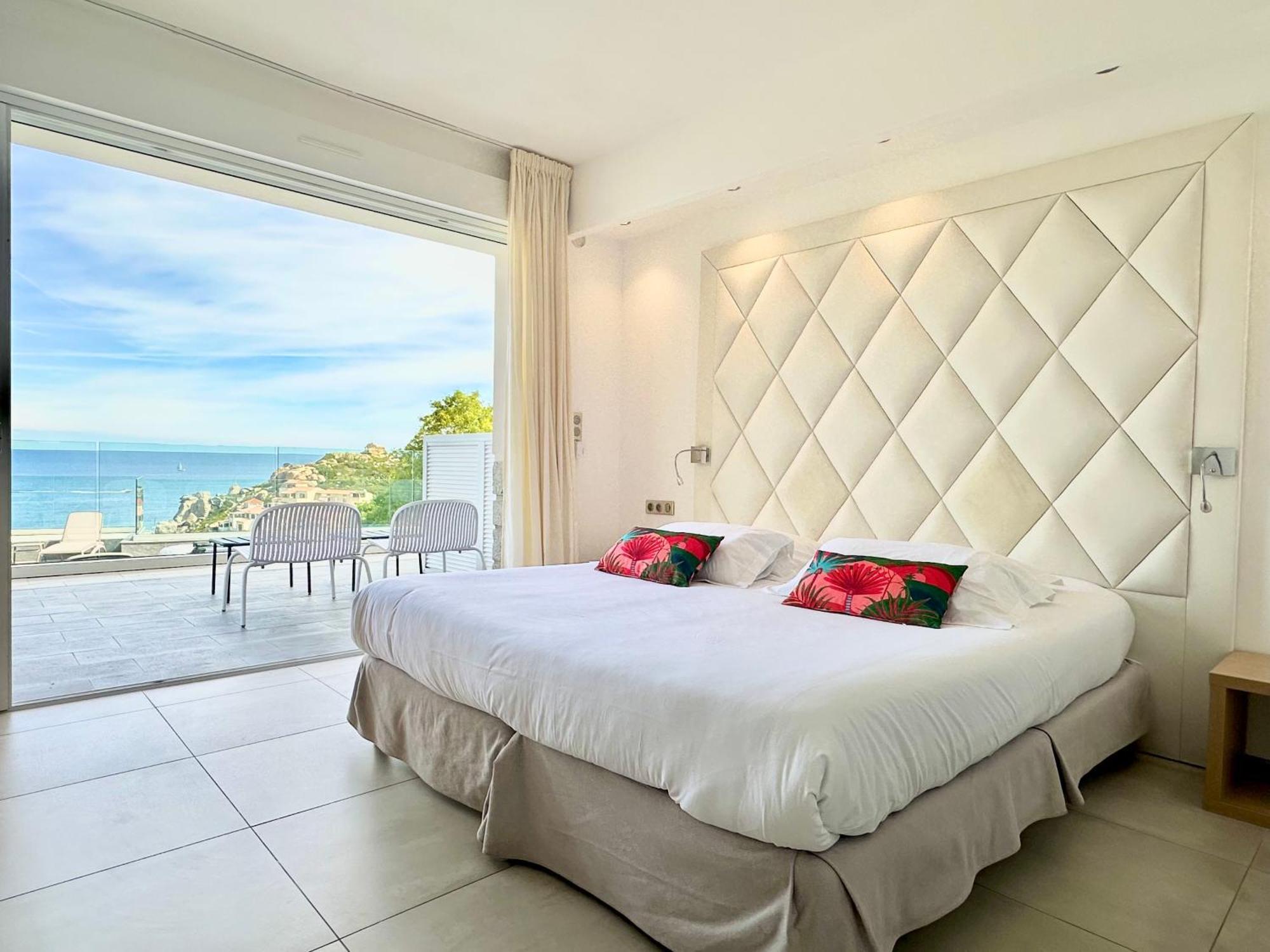 Hotel Villa R 卡尔维 外观 照片